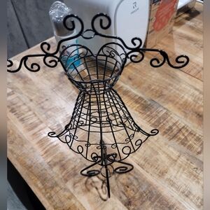 Jewerly Holder -dress Shape